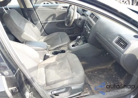 2014 Volkswagen Jetta 2.0L S z USA, uszkodzony, nr VIN 3VW2K7AJ9EM357634